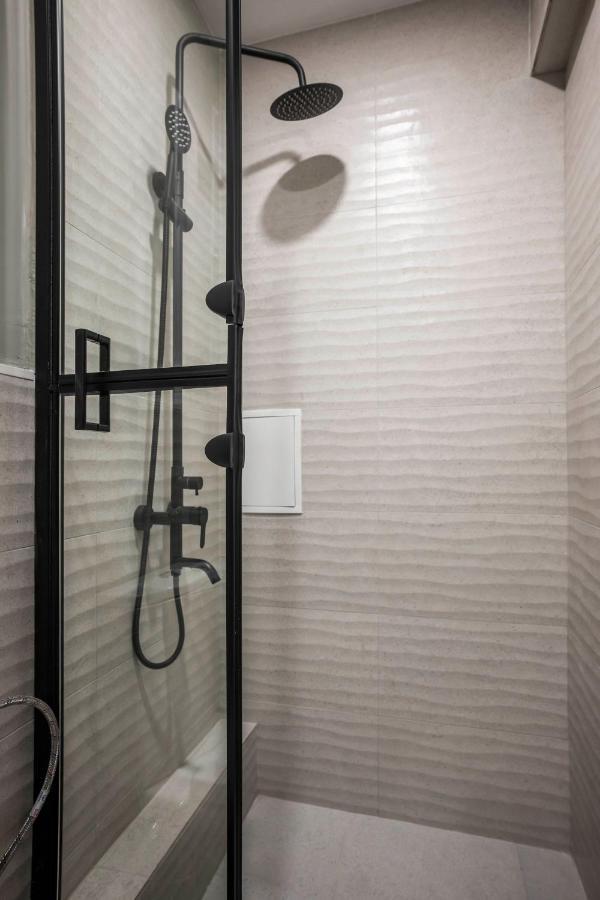 Tom Thumb & Thumbelina ~ 2 Private Rooms In Sofia Center 外观 照片